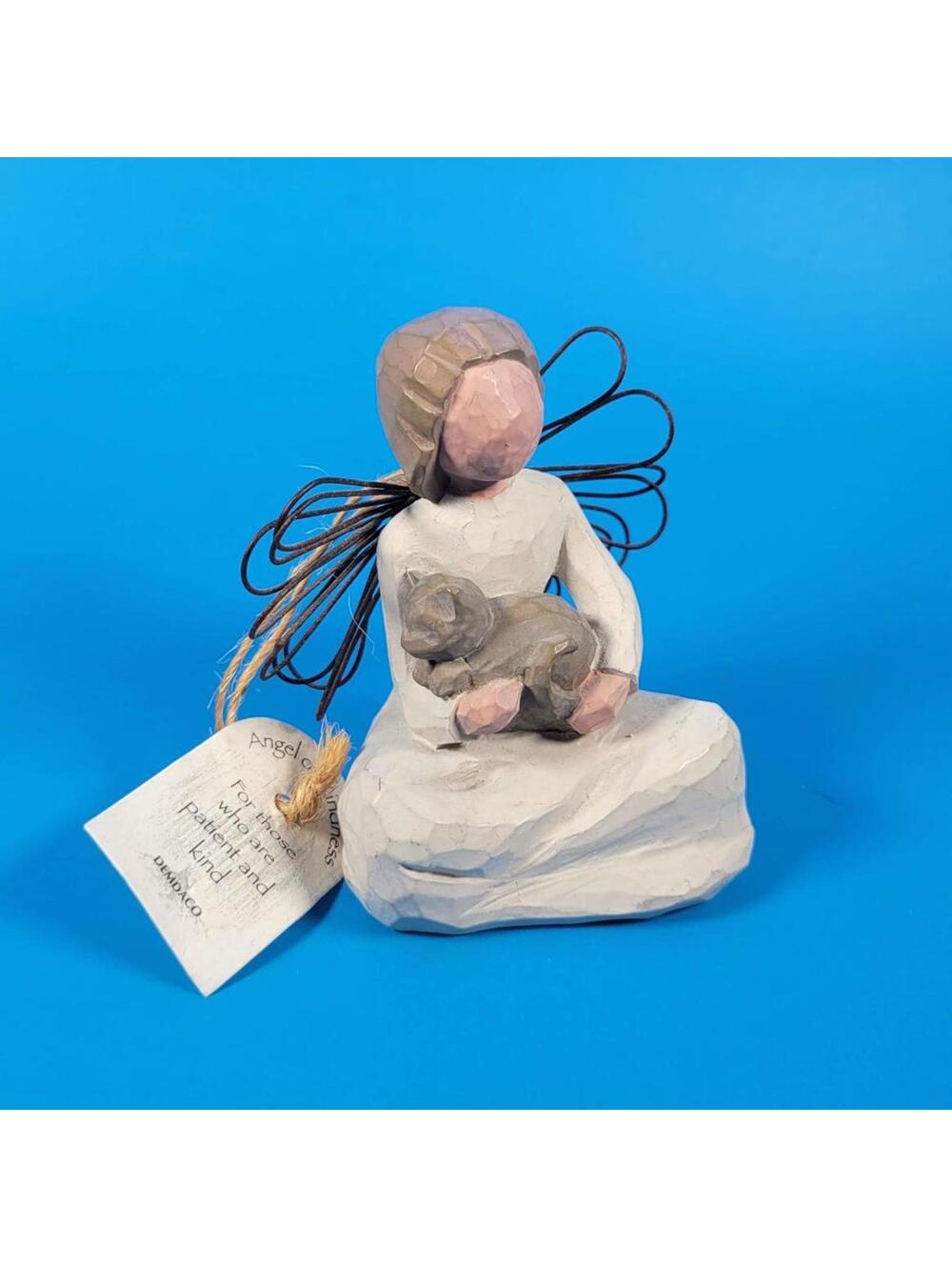 Willlow Tree Demdaco Angel of Kindness Figurine with Cat 1999 Susan Lord